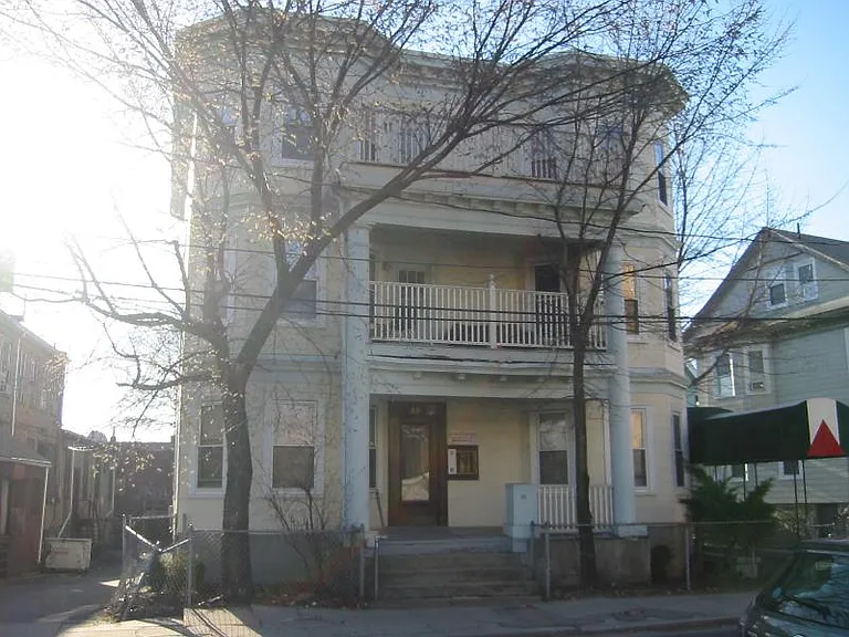 59 Linden St #3 — Photo 16