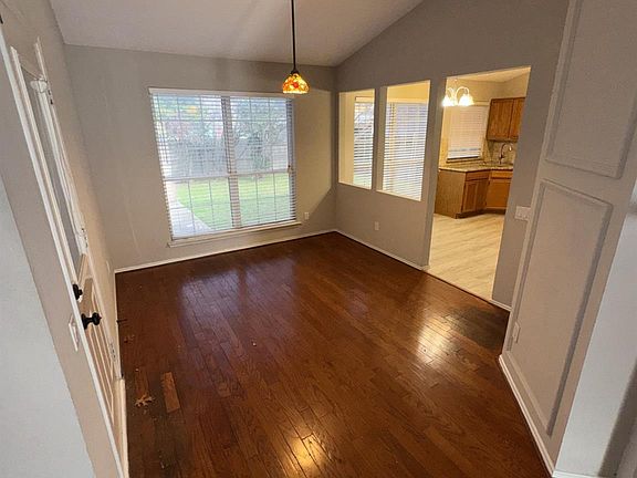 4th image of 207 Hibiscus Dr