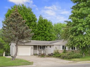 615 9th Ave SW, Faribault, MN 55021