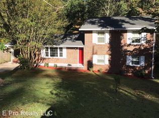 74 Candlelight Ln SW, Atlanta, GA 30331