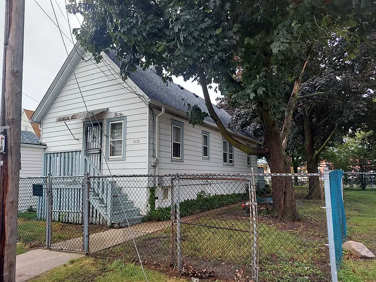2117 N 14th St — Photo 13