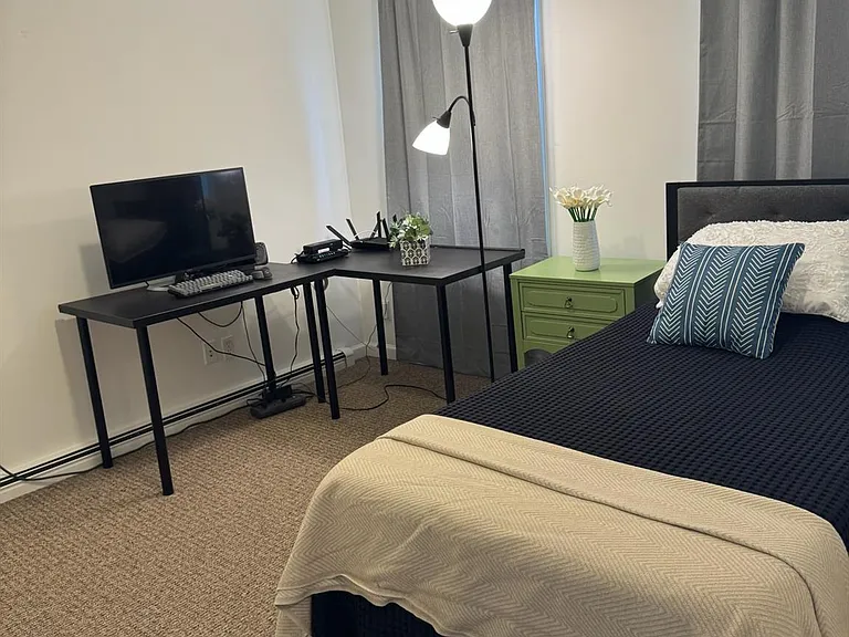 172 Main St #1 — Photo 9