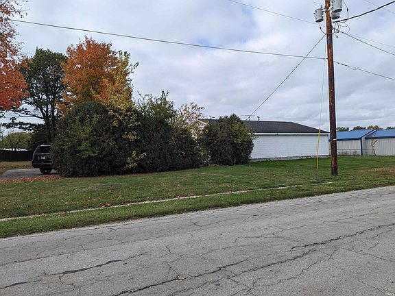 5th image of 205 Deerfield Rd