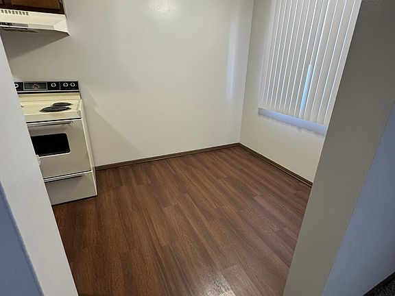 3rd image of 2441 N 44th St #3
