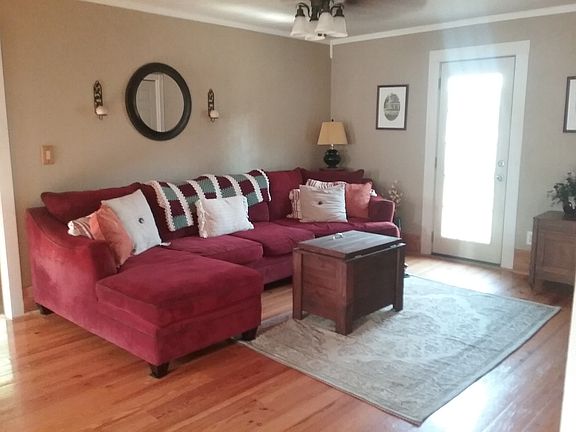 3rd image of 6160 East Ave
