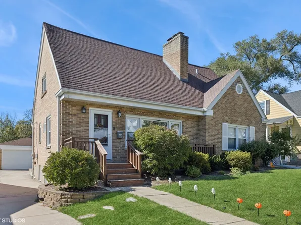 878 S Poplar Ave, Elmhurst, IL 60126