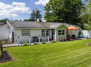 520 W Jessie Rd, Sanford, MI 48657