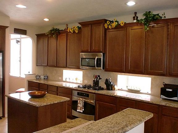  More Kitchen