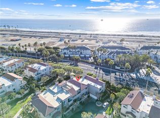 19398 Peachtree Ln, Huntington Beach, CA 92648