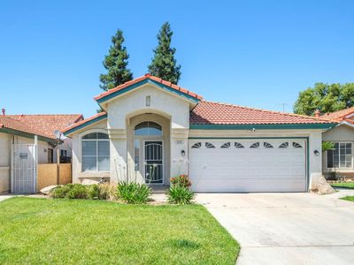 5682 W Sample Ave, Fresno, CA, 93722