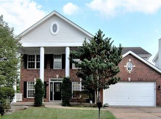 362 Summer Top Ln, Fenton, MO