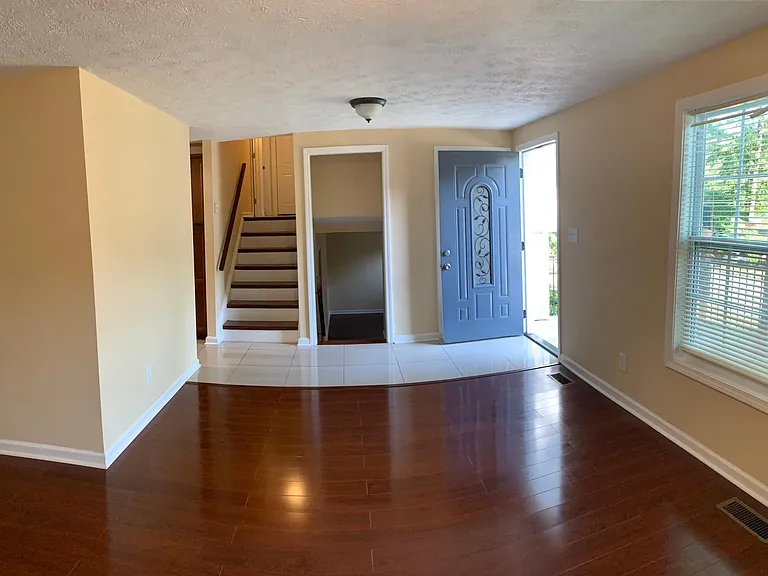 158 Wynnmeade Pkwy — Photo 7