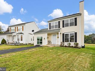 3 Sir Thomas Ln, Newark, DE 19702