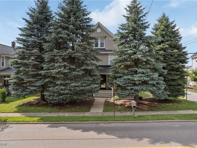 233 S Prospect Ave, Hartville, OH, 44632