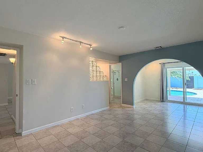 3827 E Larkspur Dr — Photo 13