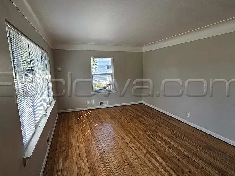 130 Outlook Dr SW — Photo 3