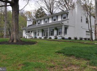 8968 Colesbury Pl, Fairfax, VA 22031