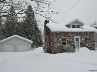 36 New Shaker Rd, Albany, NY 12205