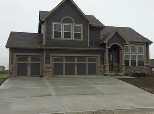 9618 N Elm Ct, Kansas City, MO 64157