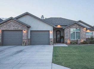 1121 16th St, Shallowater, TX 79363