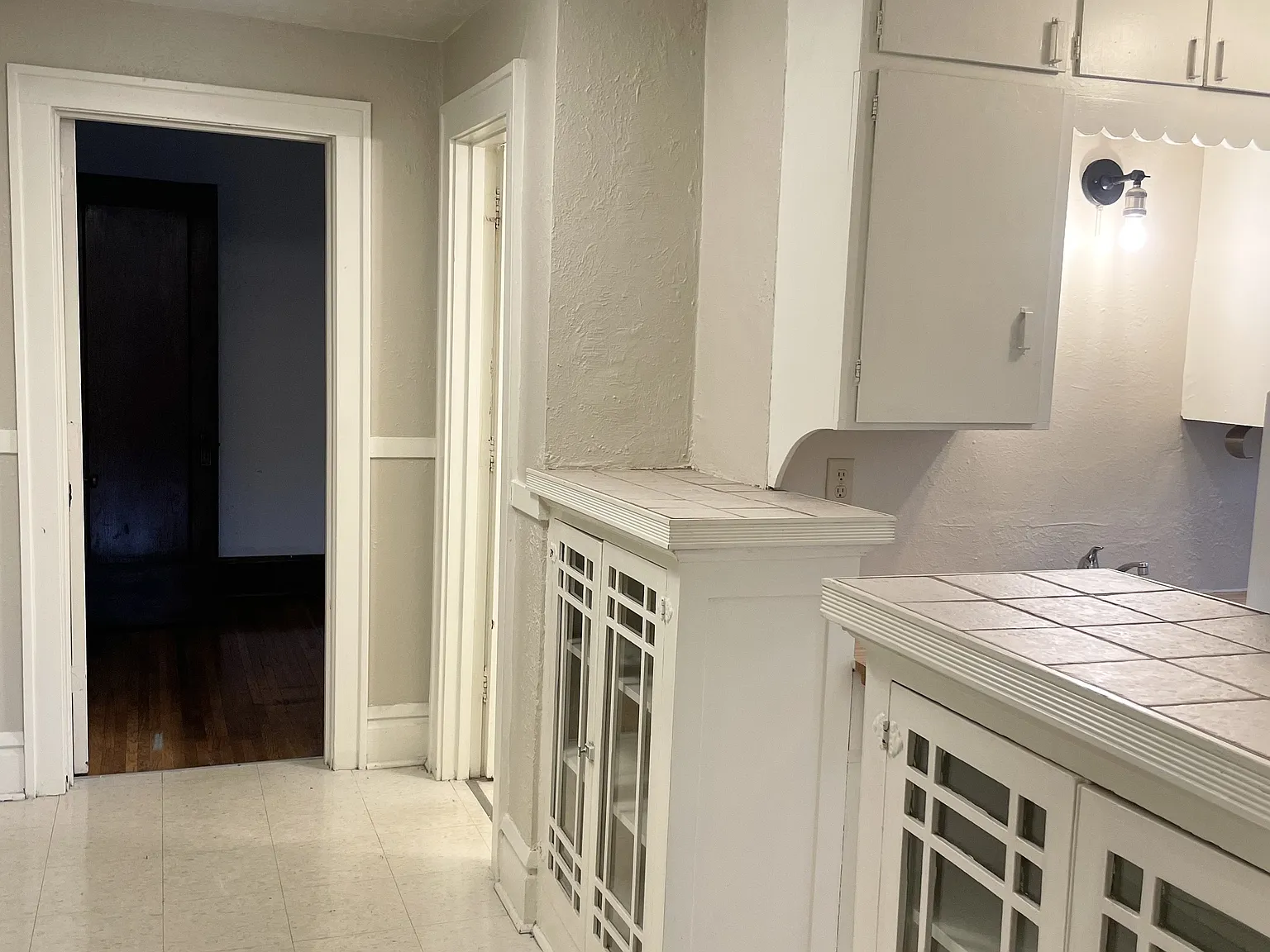 1576 Portland Apartments — Photo 4