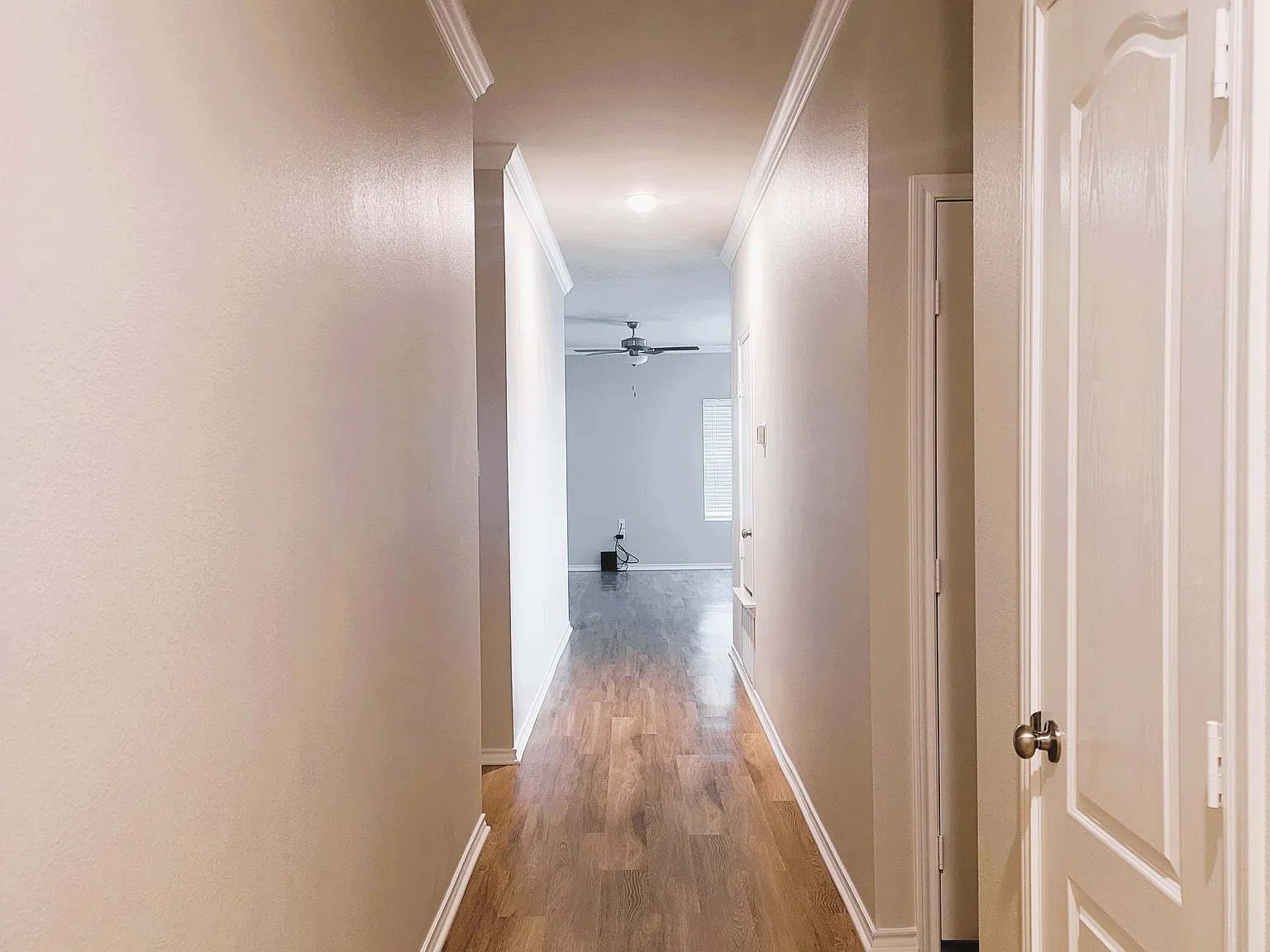 1419 Monterey Dr — Photo 3