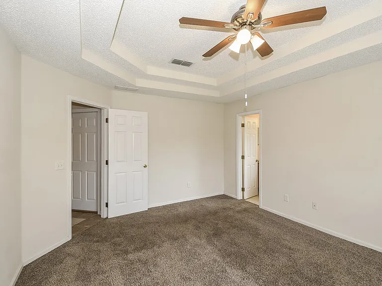 12710 Dunns View Dr — Photo 9