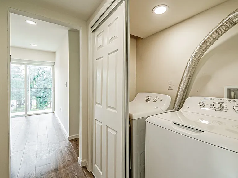4016 Livingston Rd SE — Photo 15