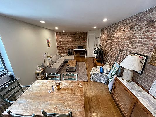4th image of 659 W 162nd St APT 28