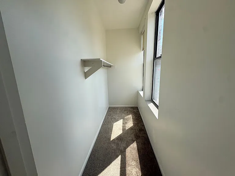 570 Miller Ave — Photo 16