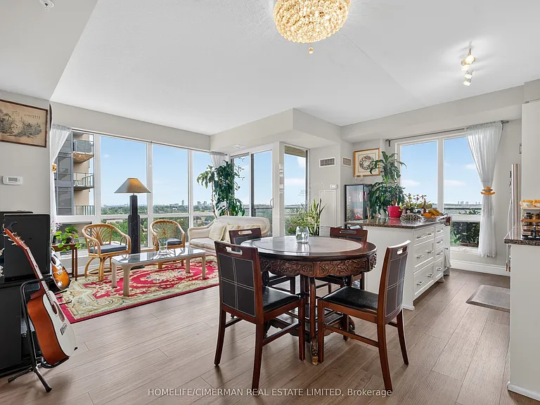 9090 Yonge St #1010 — Photo 3