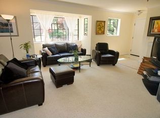 190 Pelican Ln, Novato, CA