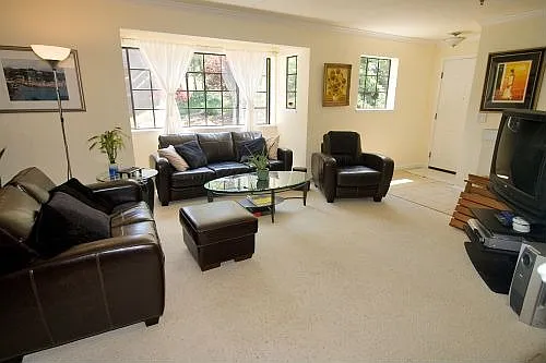 190 Pelican Ln photo 1