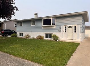 3340 Saint Clair St, Racine, WI 53402