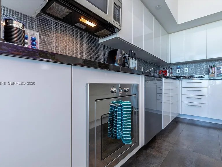 92 SW 3rd St #5108 — Photo 9