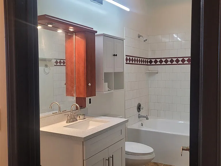 312 W 5th St #922 — Photo 23