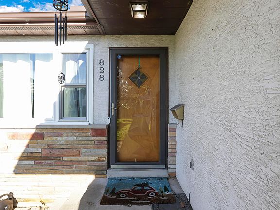 2nd image of 828 Wiltshire Rd