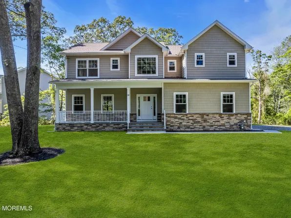 39 Pennsylvania Avenue, Waretown, NJ 08758