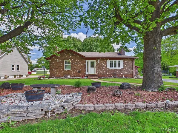 258 Norwood Pl, East Alton, IL 62024