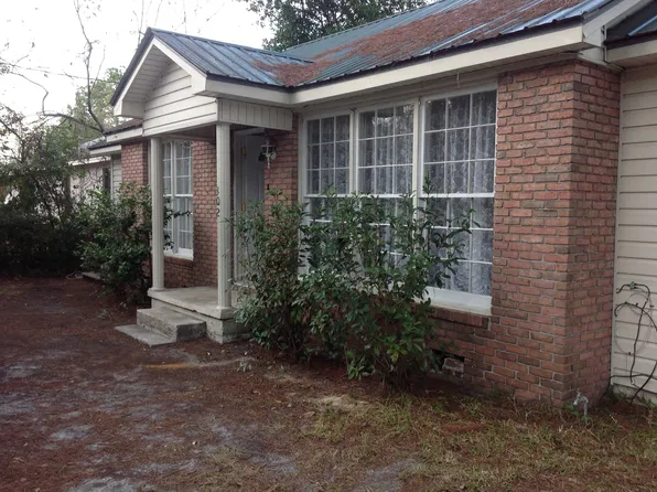 302 Riverside Dr, Waycross, GA 31501
