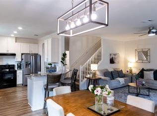 9006 Golden Leaf Dr, Austin, TX 78748