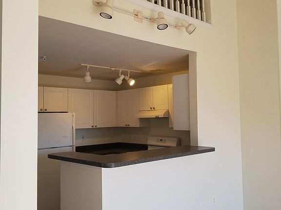3rd image of 11350 Aristotle Dr APT 404