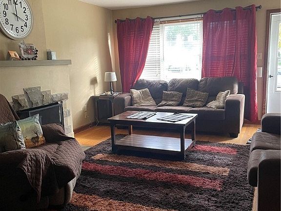 4th image of 210 Tate Ave