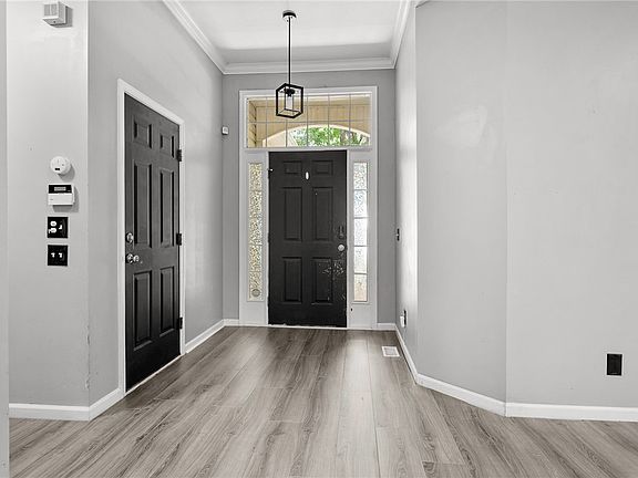 5th image of 1238 Westgate Rd