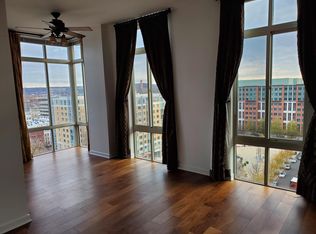 1000 New Jersey Ave SE PENTHOUSE 19, Washington, DC 20003