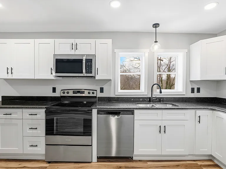 1397 Dutch Cove Rd — Photo 7