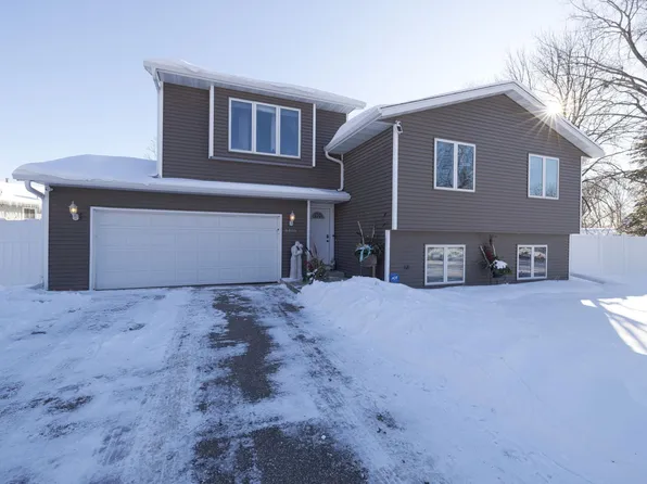 6408 Cavell Ave N, Brooklyn Park, MN 55428