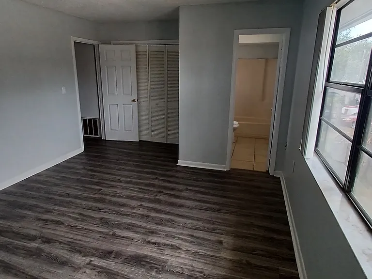 6120 Georgia Ave — Photo 16