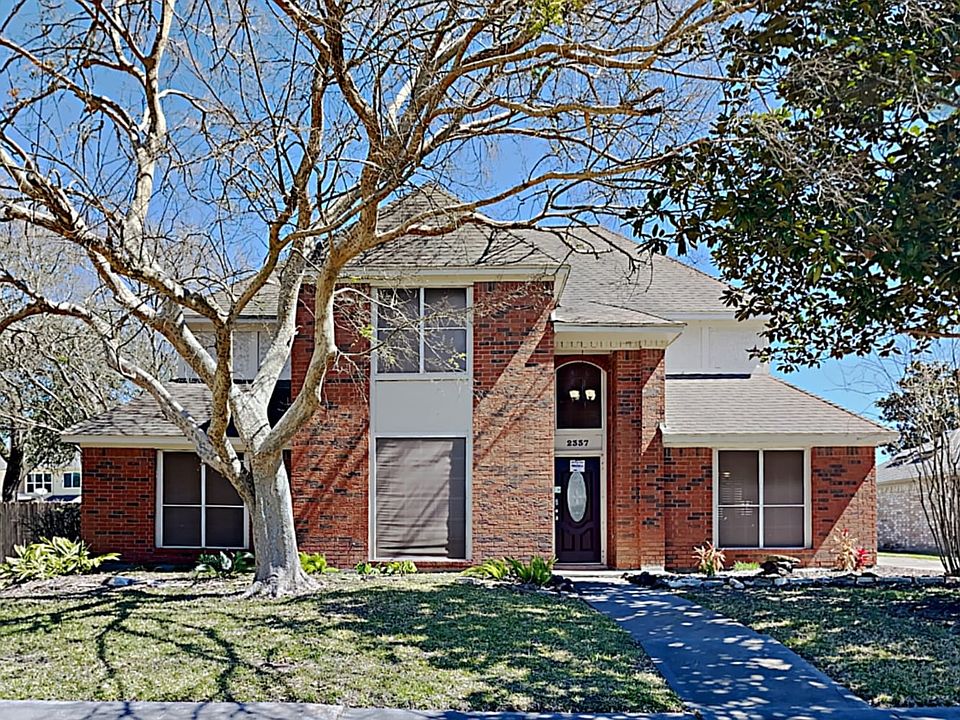 1st image of 2337 Merion Dr
