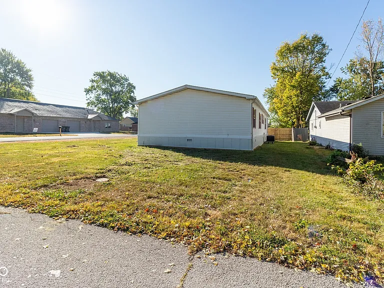 318 N Harrison St — Photo 20